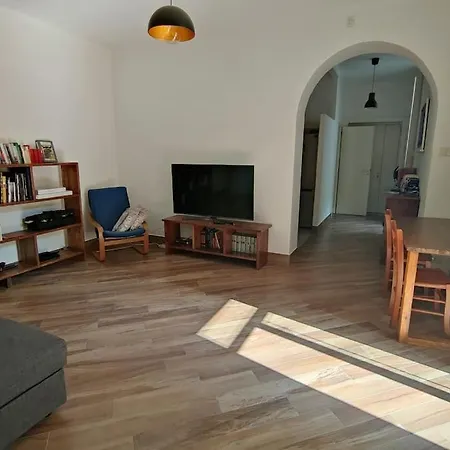 A Pontecorvo * Napoli
